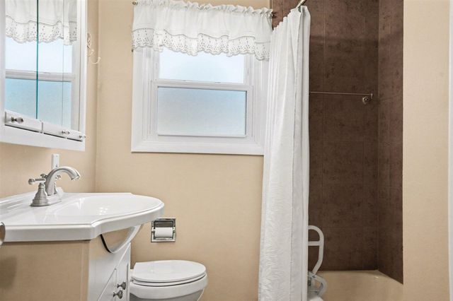 349 E Washington Street, Berrien Springs, MI 49103