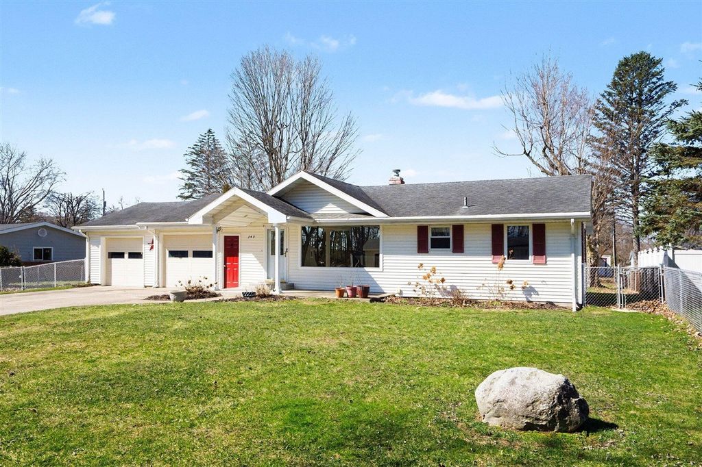 349 E Washington Street, Berrien Springs, MI 49103