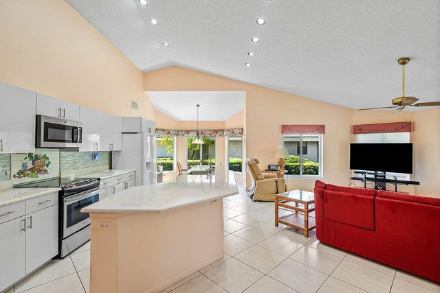 10215 Boca Woods Lane, Boca Raton, FL 33428