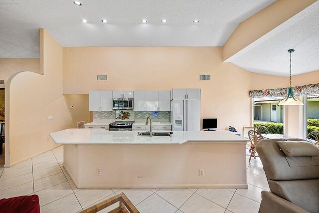10215 Boca Woods Lane, Boca Raton, FL 33428