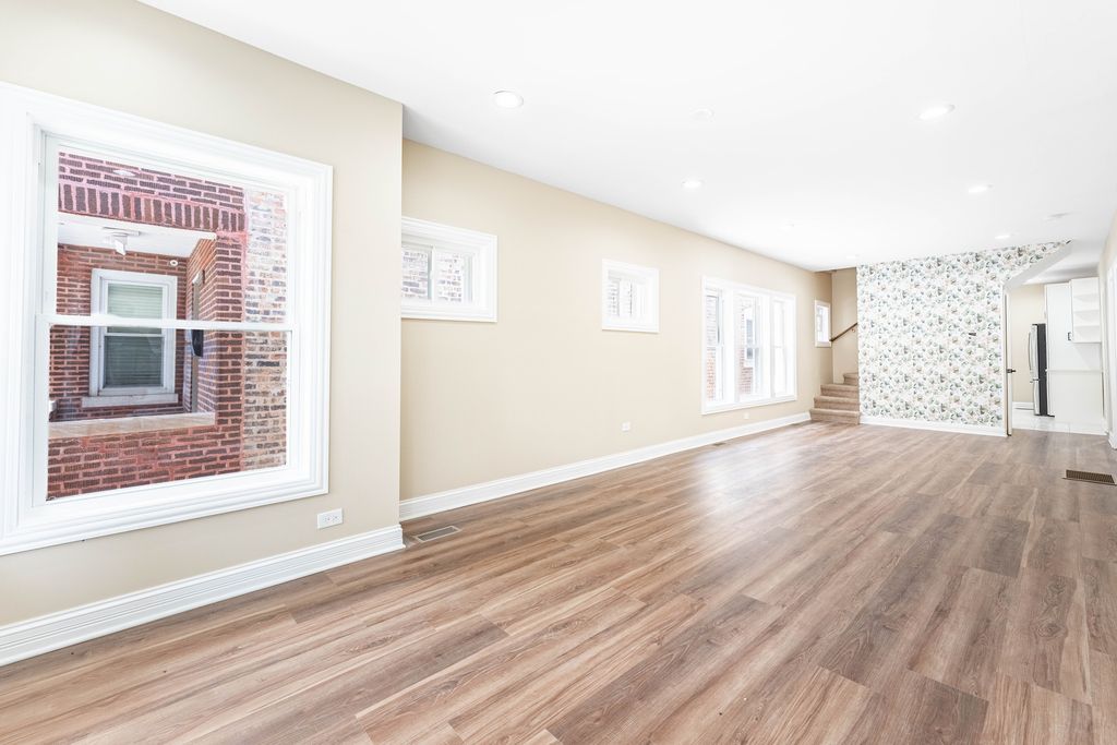 2234 Gunderson Avenue, Berwyn, IL 60402 — photo 2
