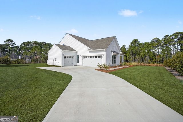 289 Heron Creek Drive, Richmond Hill, GA 31324