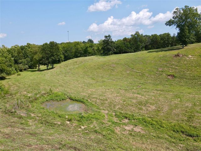 73 New London Gravel Road, Hannibal, MO 63401