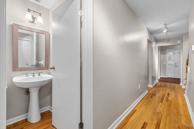 1207 Isis Avenue, Cincinnati, OH 45208