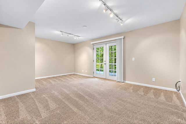 1207 Isis Avenue, Cincinnati, OH 45208