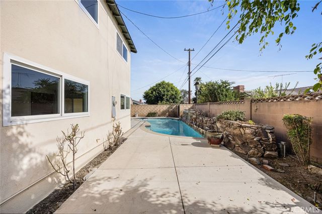 2074 S Gail Lane, Anaheim, CA 92802