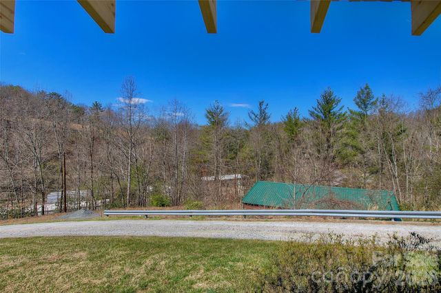 3 Altapass Trail, Spruce Pine, NC 28777