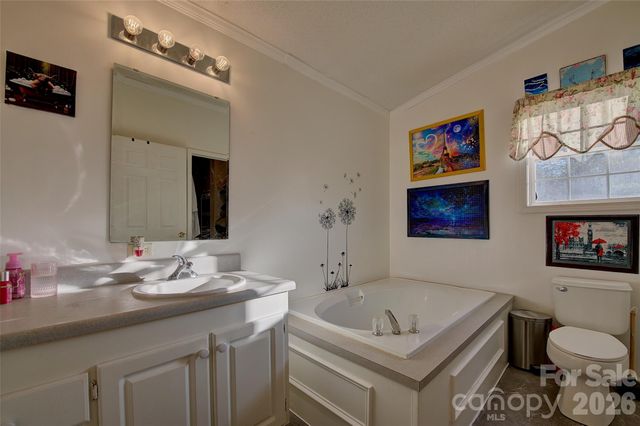 3 Altapass Trail, Spruce Pine, NC 28777