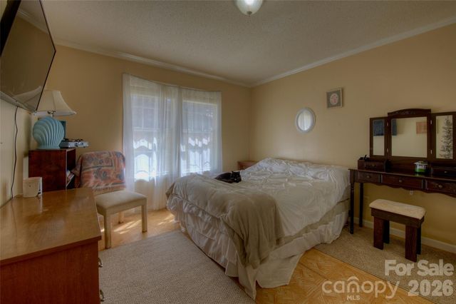 3 Altapass Trail, Spruce Pine, NC 28777