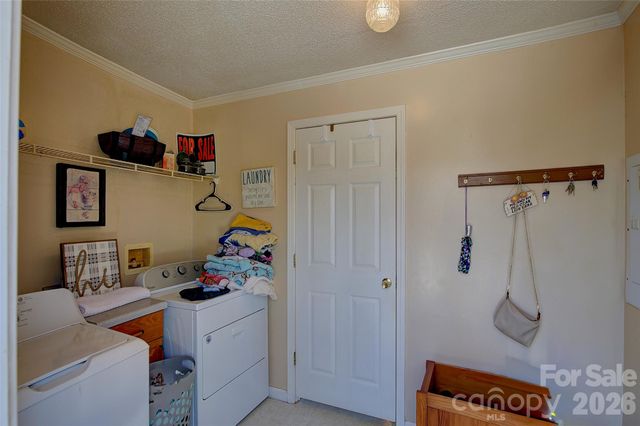 3 Altapass Trail, Spruce Pine, NC 28777