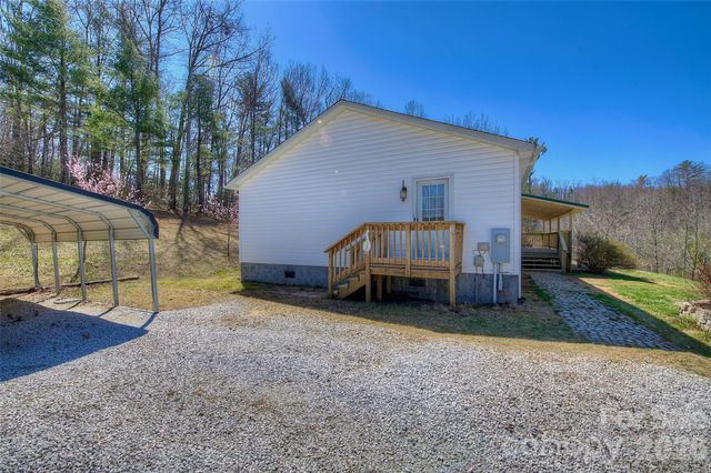 3 Altapass Trail, Spruce Pine, NC 28777