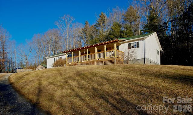 3 Altapass Trail, Spruce Pine, NC 28777