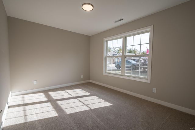 2805 W Preserve Lane, Muncie, IN 47304