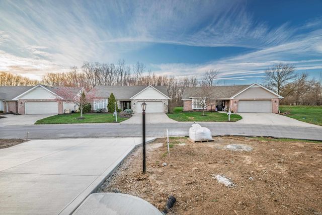2805 W Preserve Lane, Muncie, IN 47304