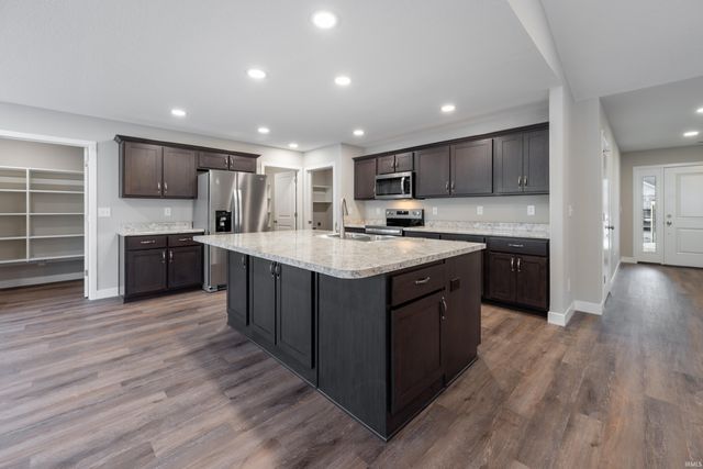 2805 W Preserve Lane, Muncie, IN 47304
