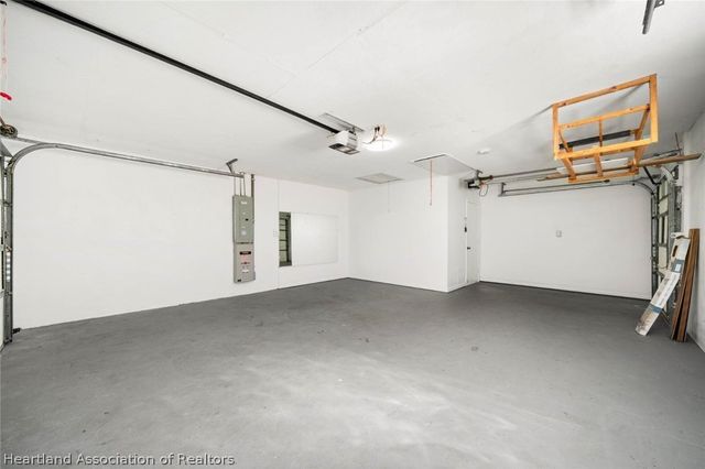 111 Murray Court NW, Lake Placid, FL 33852