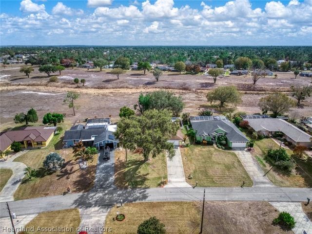 111 Murray Court NW, Lake Placid, FL 33852