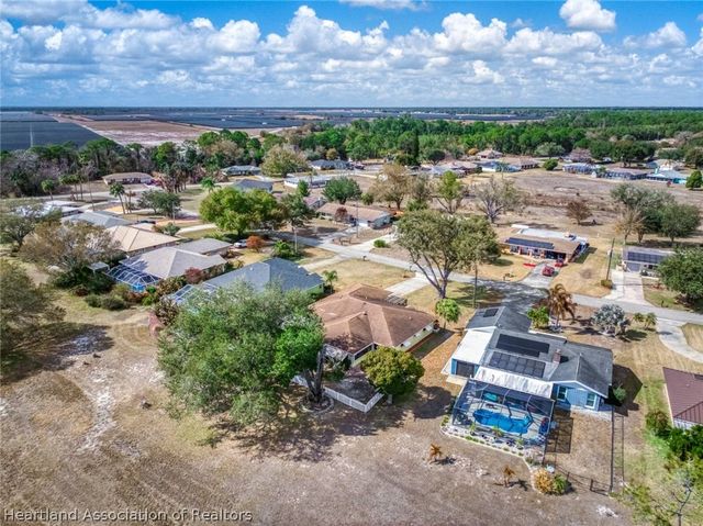 111 Murray Court NW, Lake Placid, FL 33852