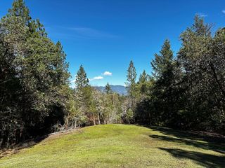 501 Wildrose Lane, Grants Pass, OR 97527