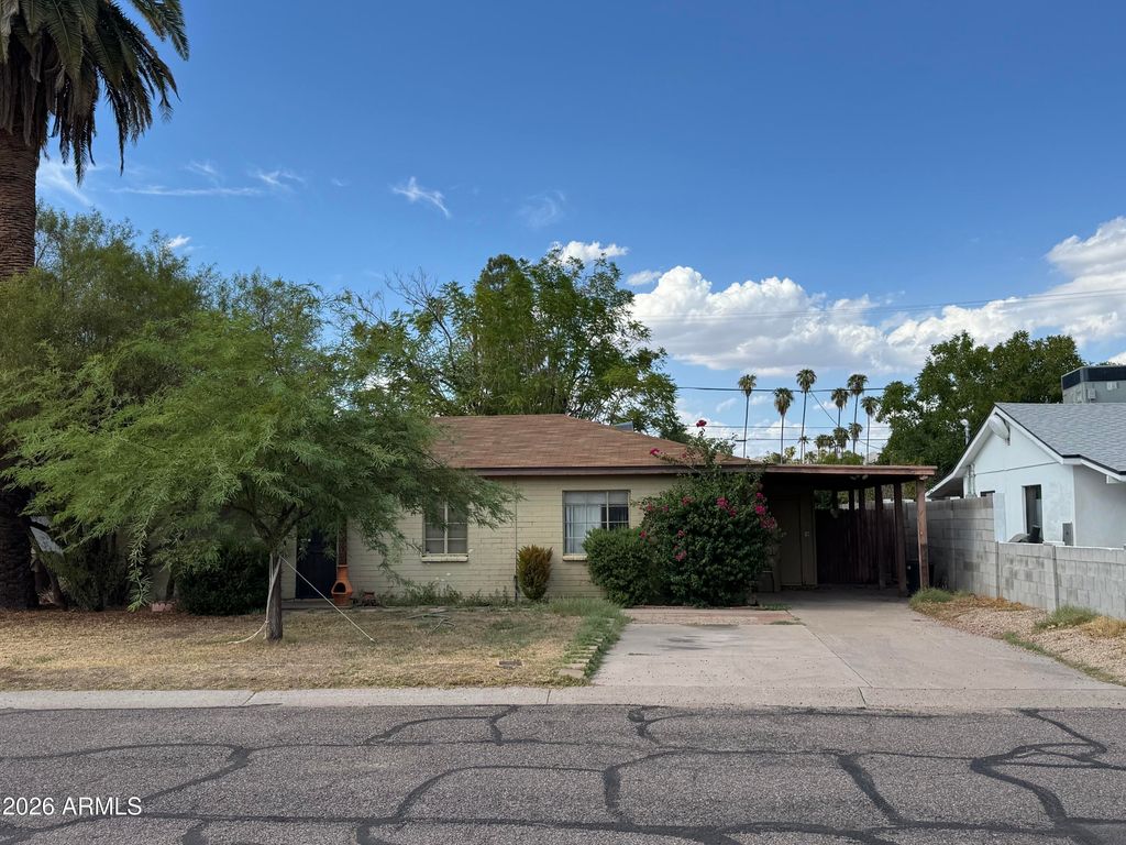 3516 E AMELIA Avenue, Phoenix, AZ 85018 — photo 2