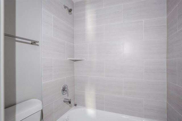 9707 Richmond Avenue 73, Houston, TX 77042