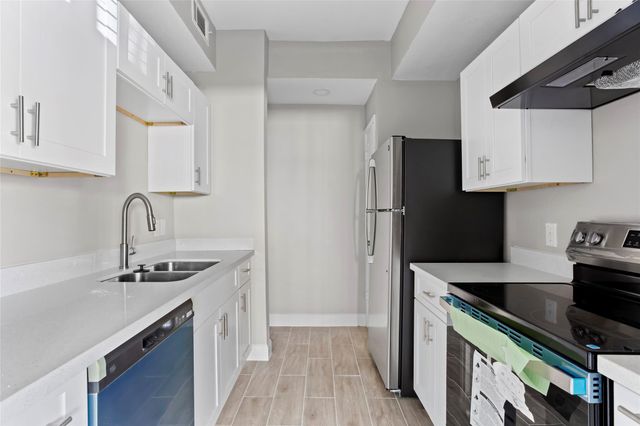 9707 Richmond Avenue 73, Houston, TX 77042