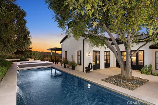 25 Golden Eagle, Irvine, CA 92603