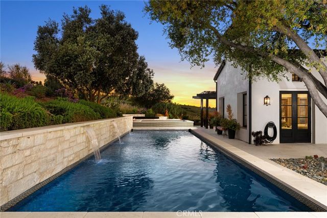 25 Golden Eagle, Irvine, CA 92603