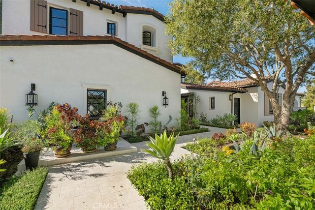 25 Golden Eagle, Irvine, CA 92603
