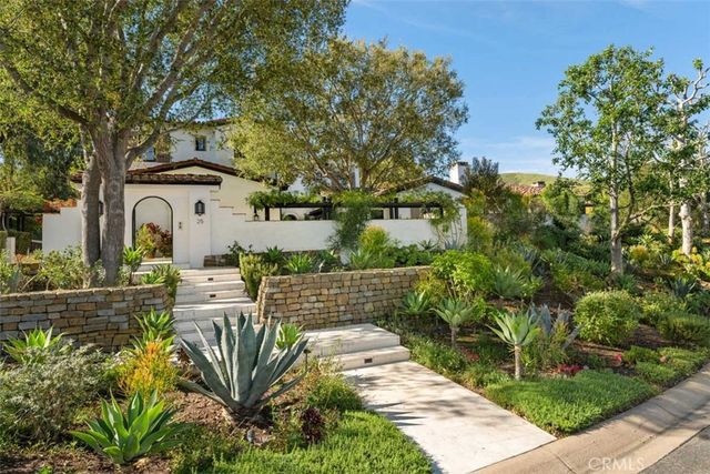 25 Golden Eagle, Irvine, CA 92603