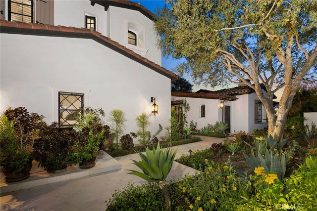 25 Golden Eagle, Irvine, CA 92603