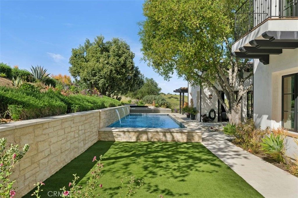 Image 33 of property listing at 25 Golden Eagle, Irvine, CA 92603