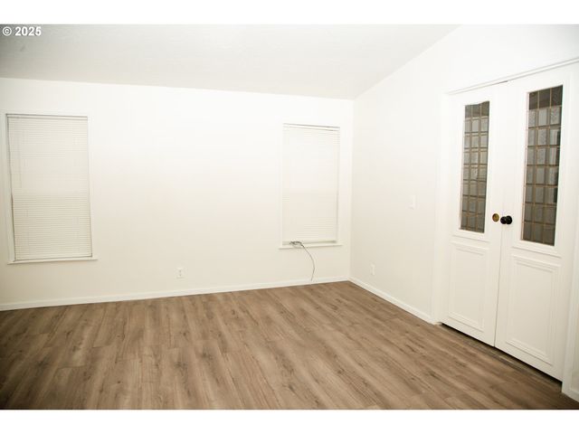 28 S GEE CREEK Loop, Ridgefield, WA 98642