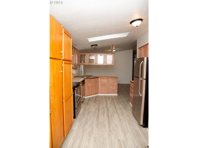 28 S GEE CREEK Loop, Ridgefield, WA 98642