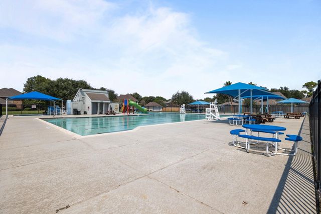 2408 Sawgrass Court, League City, TX 77573