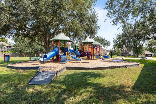 2408 Sawgrass Court, League City, TX 77573