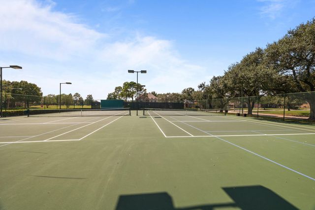 2408 Sawgrass Court, League City, TX 77573