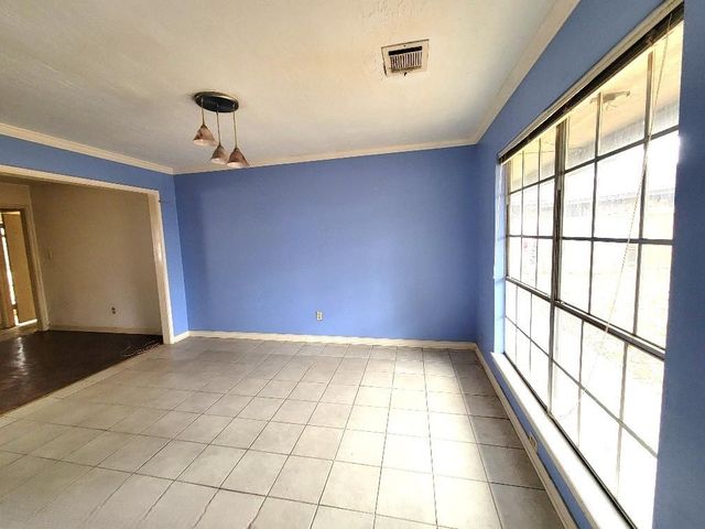 449 Stephen F Austin Drive, Conroe, TX 77302