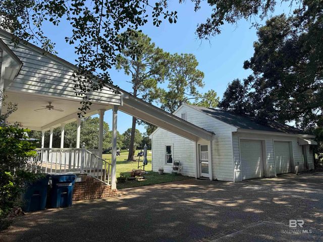 417 Wedgewood Drive, Gulf Shores, AL 36542