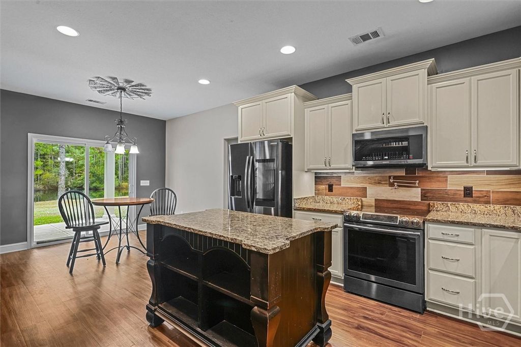 102 Altamonte Drive, Guyton, GA 31312