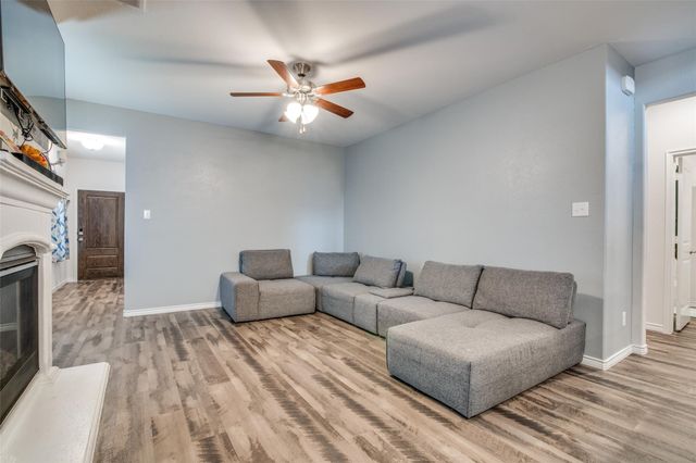 2724 Pease Drive, Forney, TX 75126