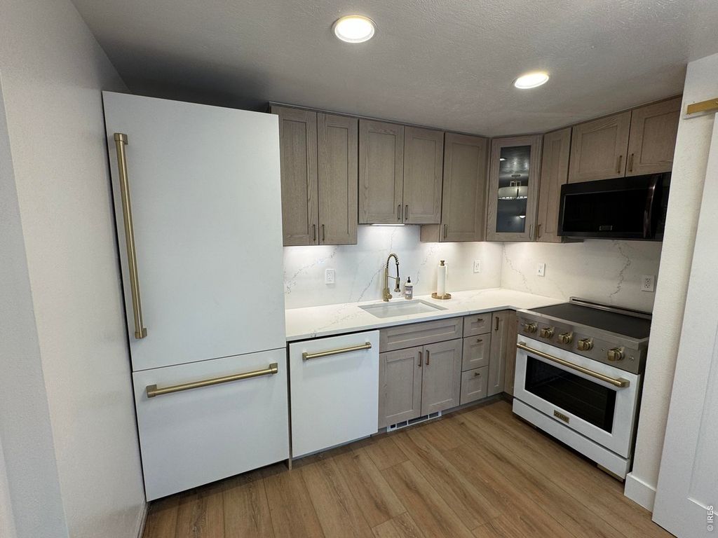 3237 Redstone Rd, Boulder, CO 80305
