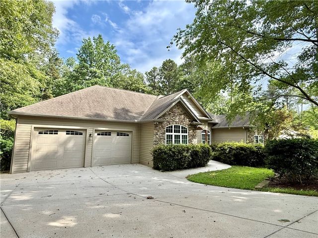 6 Westwind Court, Salem, SC 29676