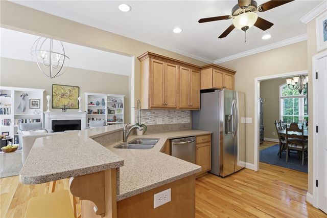 6 Westwind Court, Salem, SC 29676