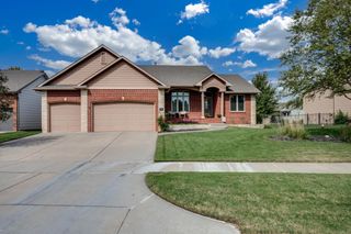 8906 W Silver Hollow St, Wichita, KS 67205