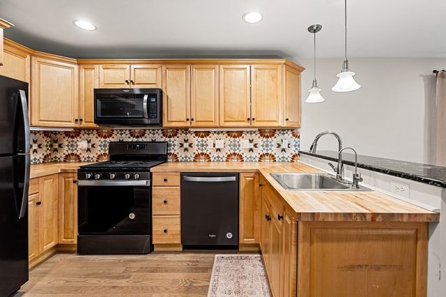 75 Mason St 2, Salem, MA 01970