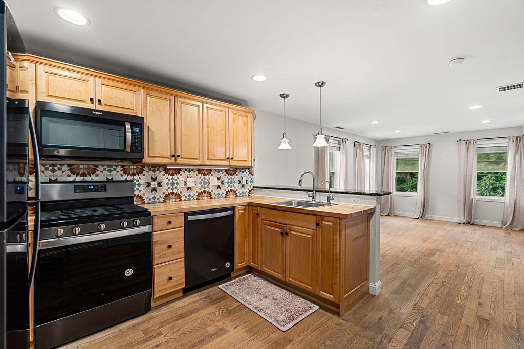 75 Mason St 2, Salem, MA 01970