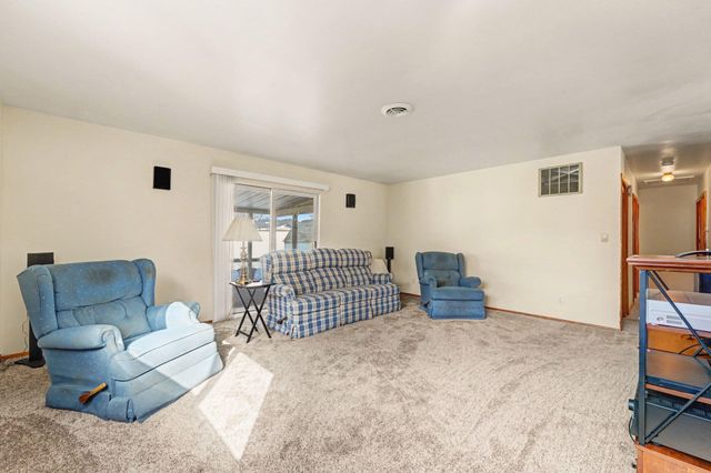 736 N Glenwood Avenue, Griffith, IN 46319