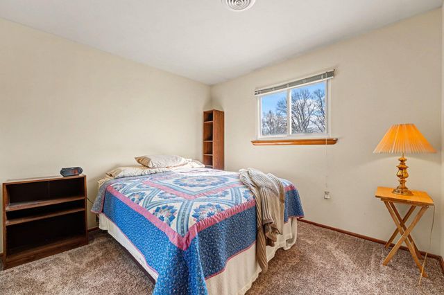 736 N Glenwood Avenue, Griffith, IN 46319