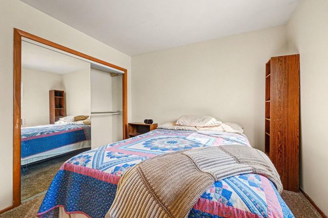 736 N Glenwood Avenue, Griffith, IN 46319